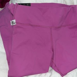 NWT TNA Aritzia Leggings